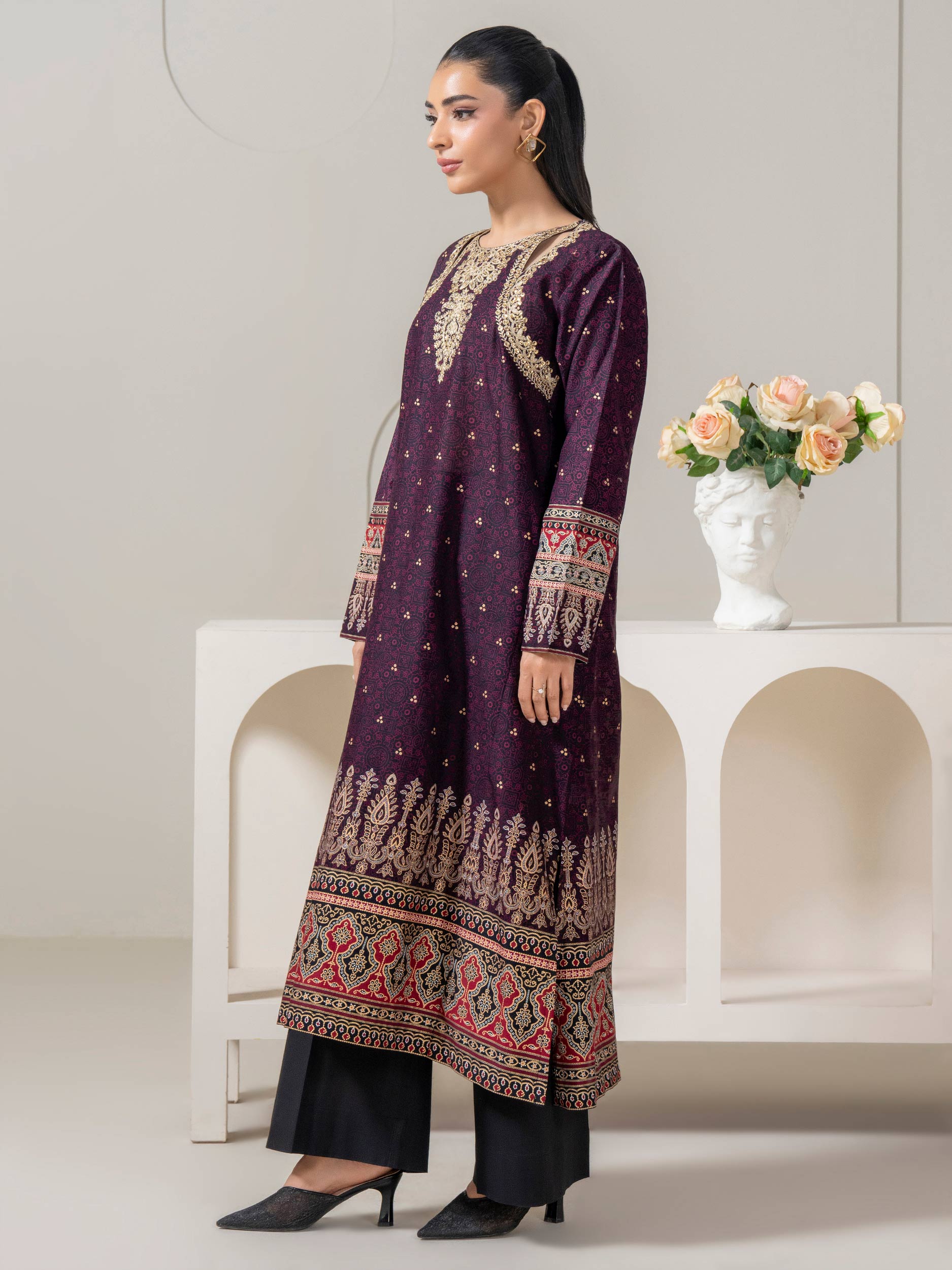 Lawn Pishwas-Embroidered (Pret)