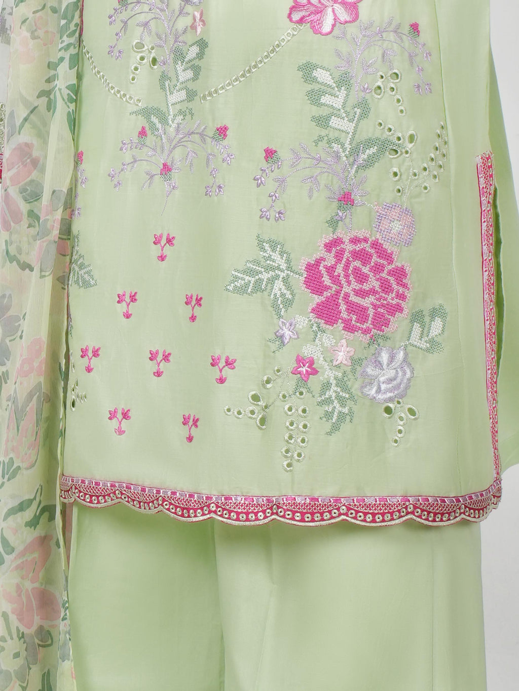 3 Piece Lawn Suit- Embroidered (Pret)