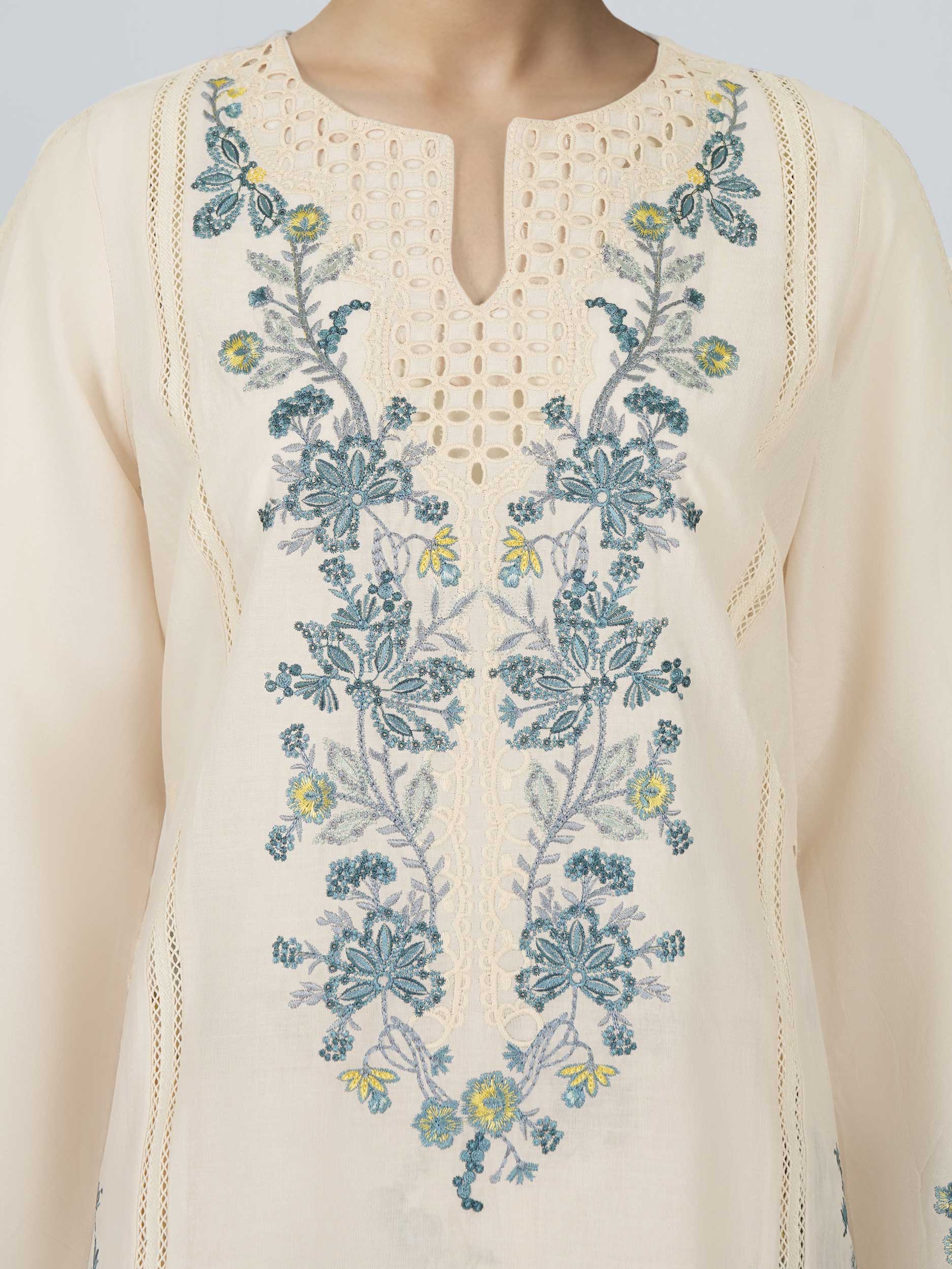 3 Piece Lawn Suit- Embroidered (Pret)