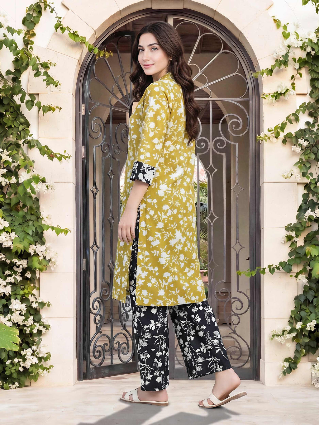 2 Piece Lawn Suit (Pret)