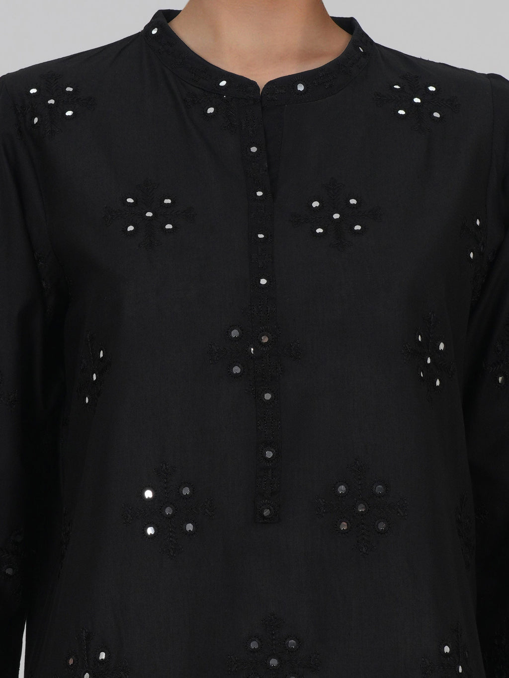 2 Piece Lawn Suit- Embroidered (Pret)