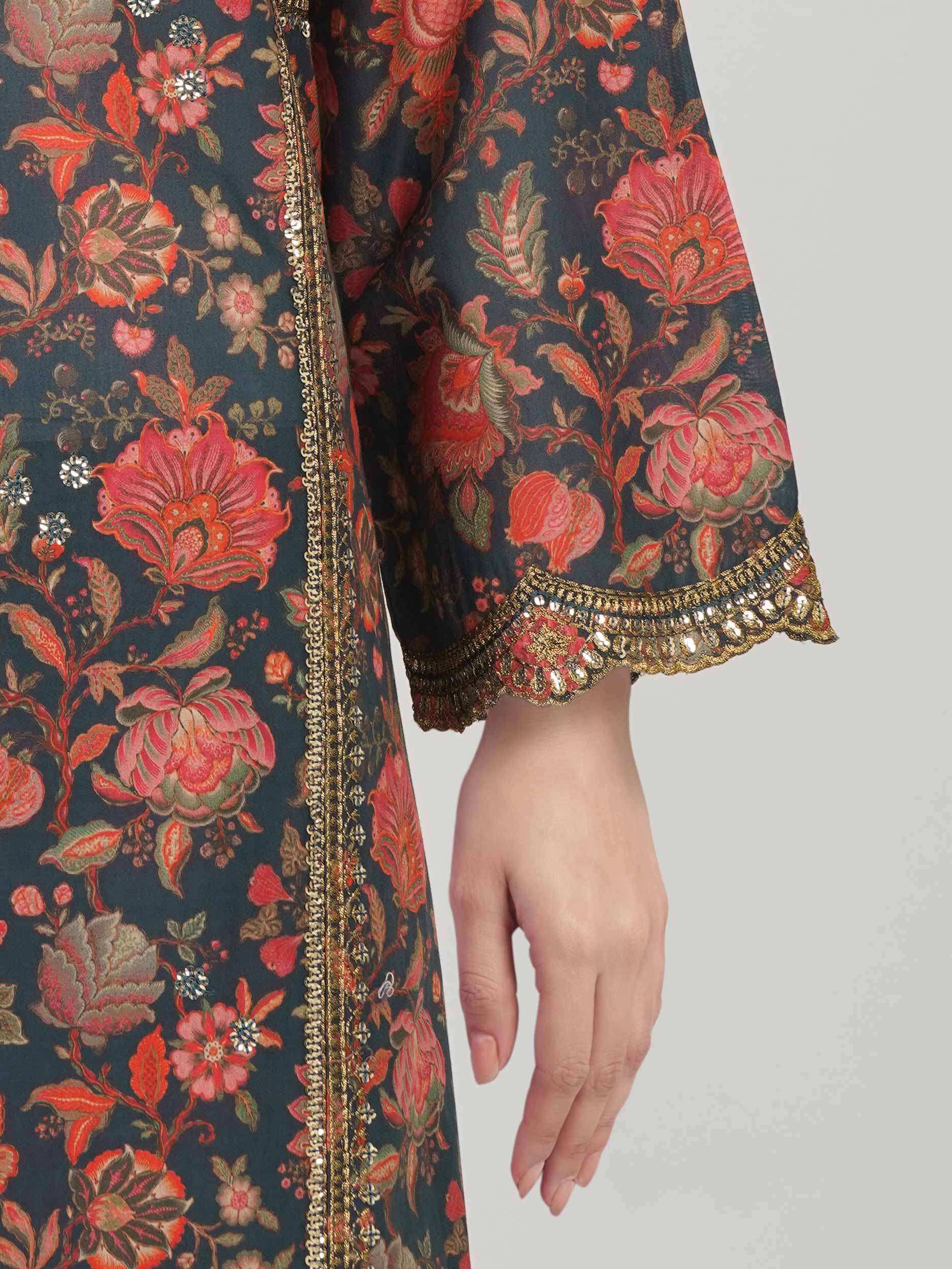 3 Piece Lawn Suit- Embroidered (Pret)
