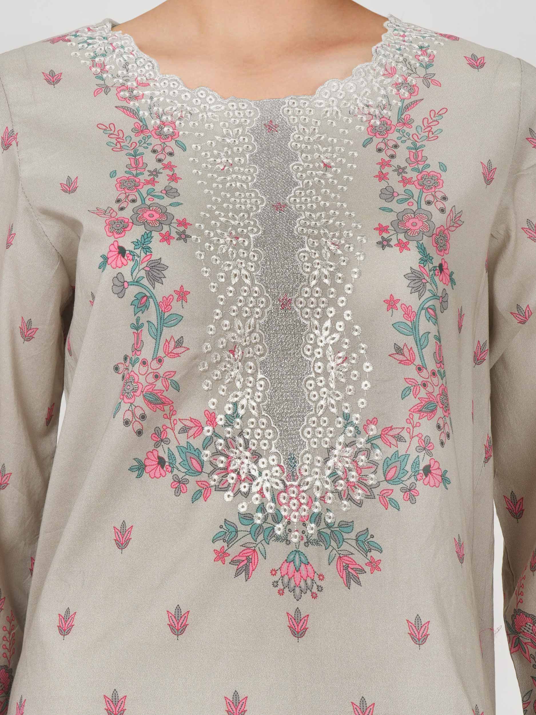 3 Piece Lawn Suit- Embroidered (Pret)