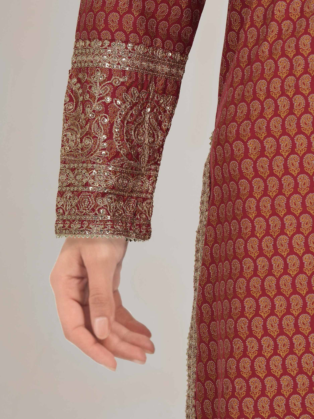 2 Piece Lawn Suit- Embroidered (Pret)