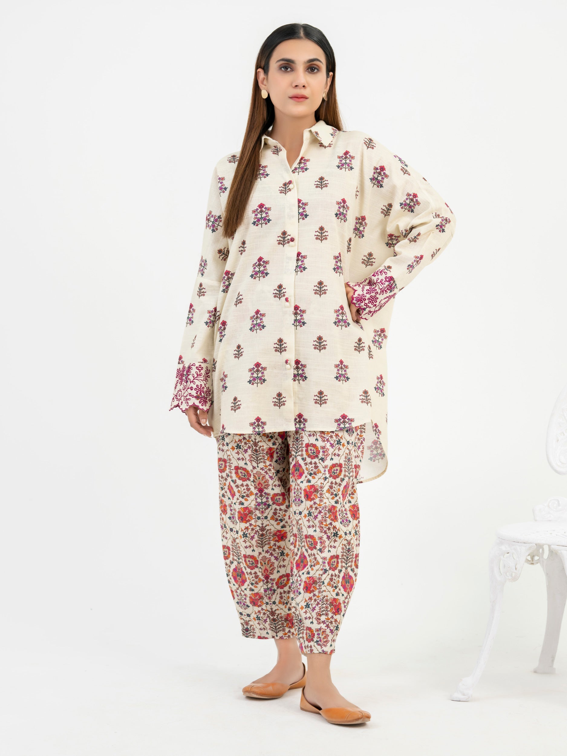 2 Piece Khaddar Suit-Embroidered