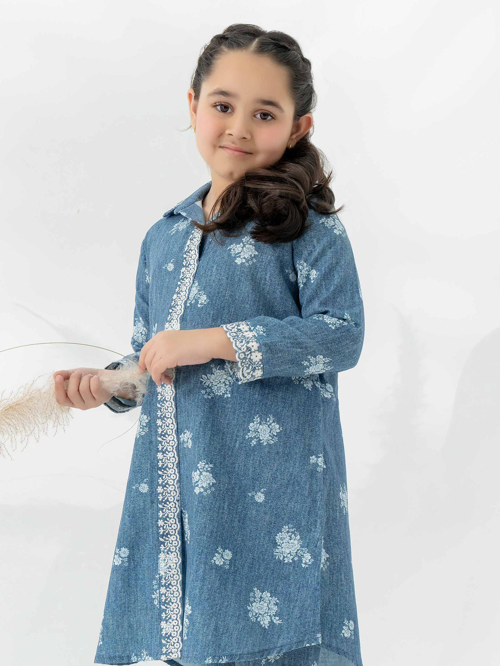 2 Piece Khaddar Suit-Embroidered