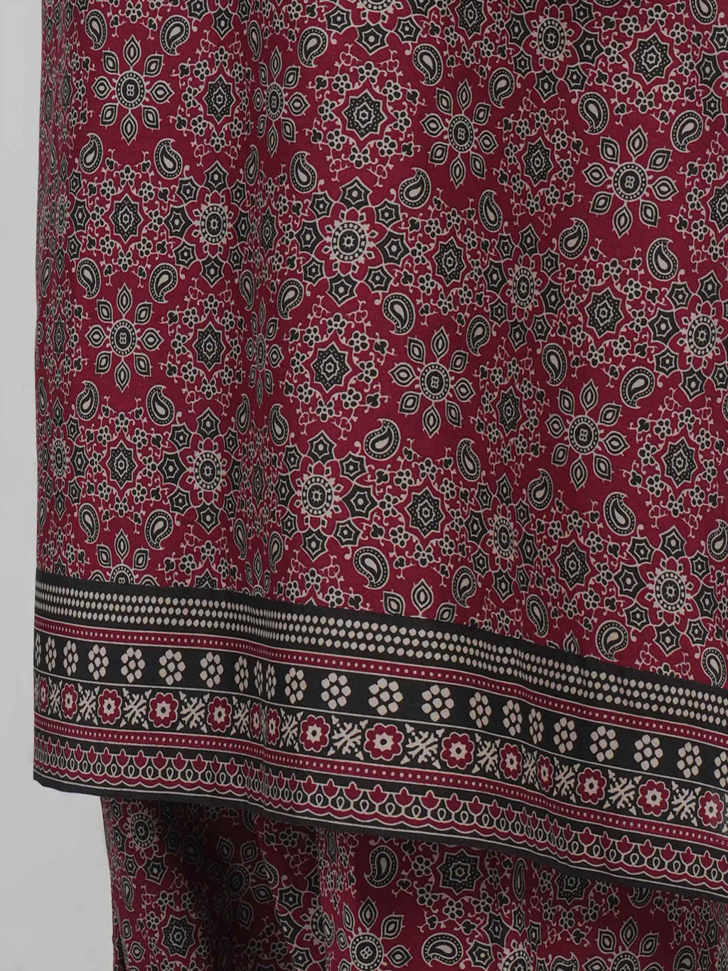 2 Piece Lawn Suit- Embroidered (Pret)