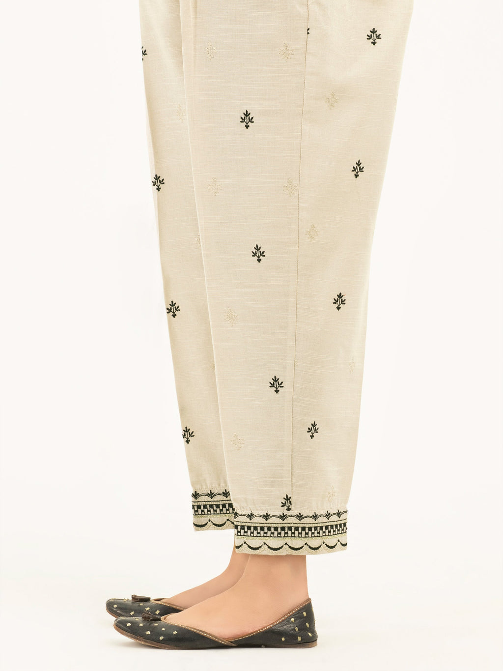 Khaddar Trousers-Embroidered (Pret)