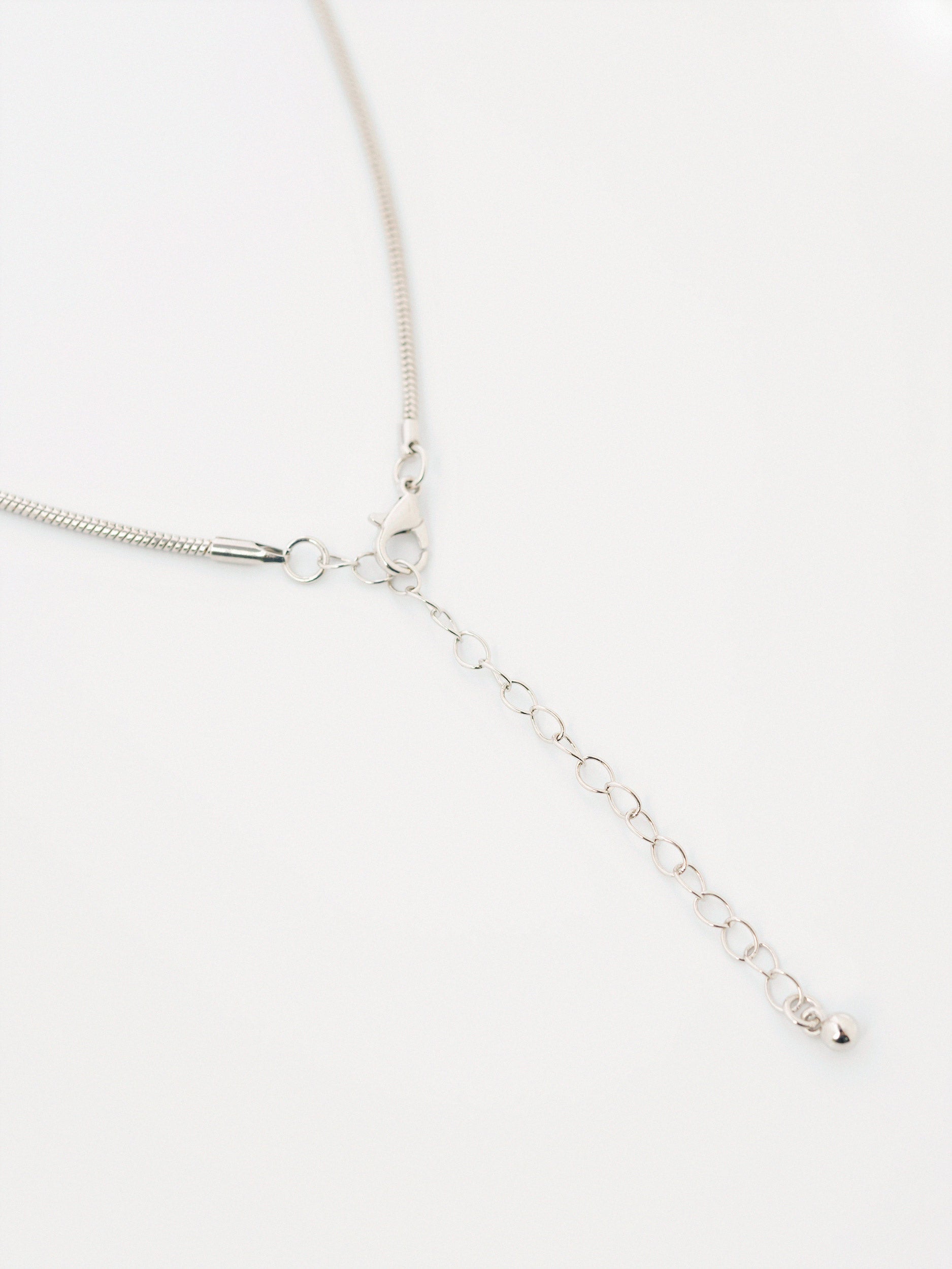 Sleek Disc Necklace