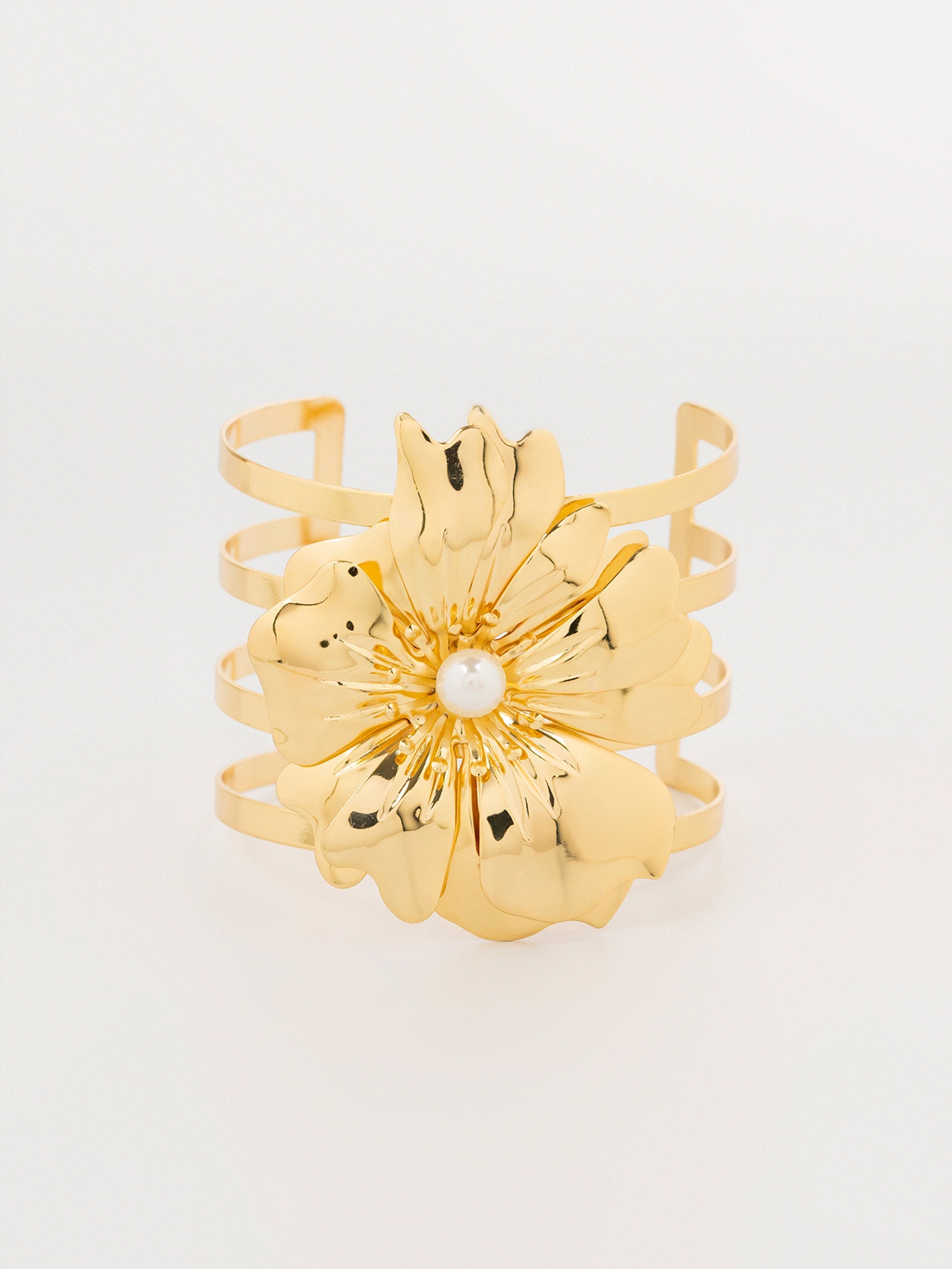 Floral Pearl Bracelet