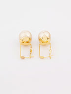 Pearl Drops