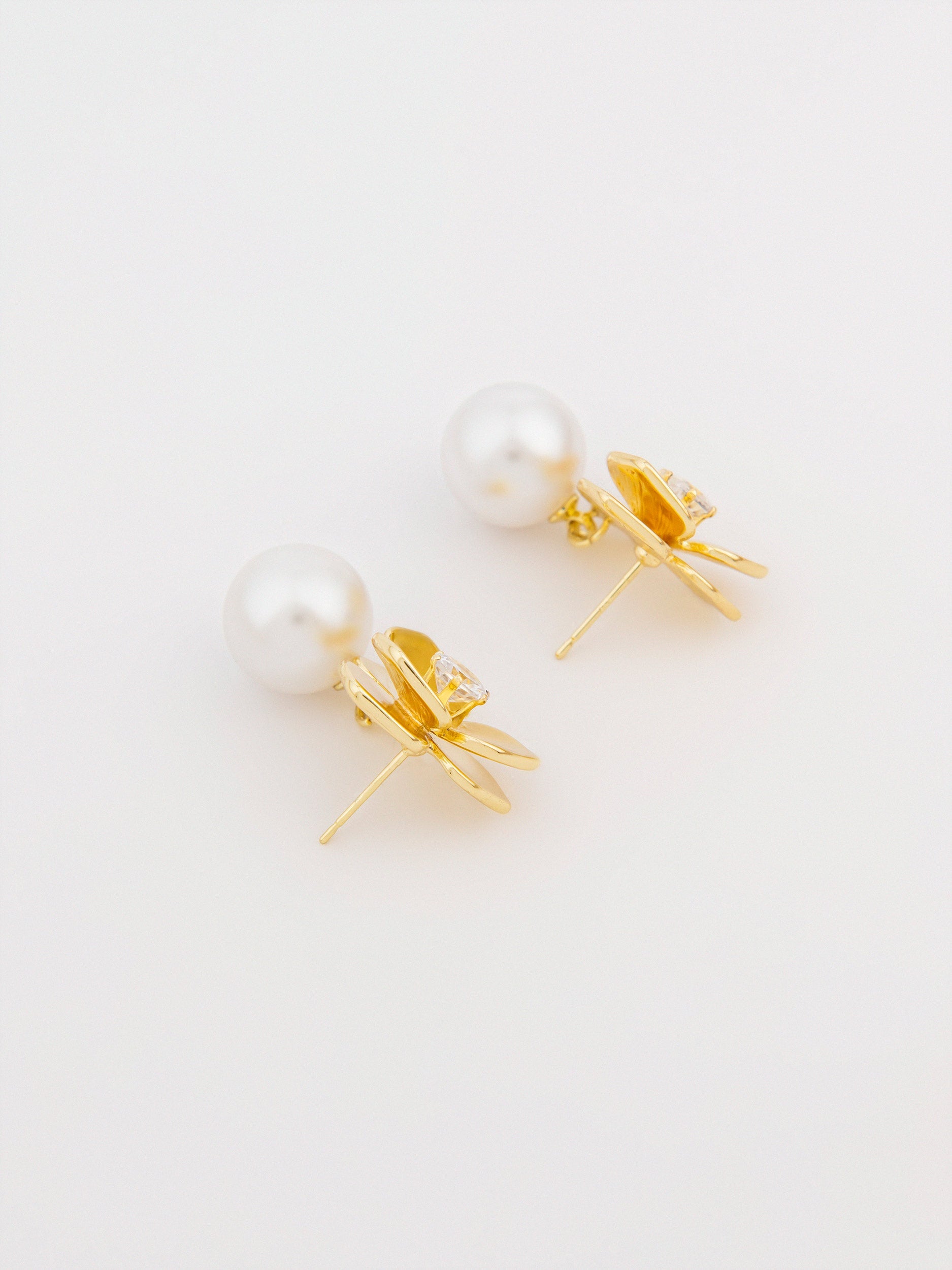 Floral Pearl Drops