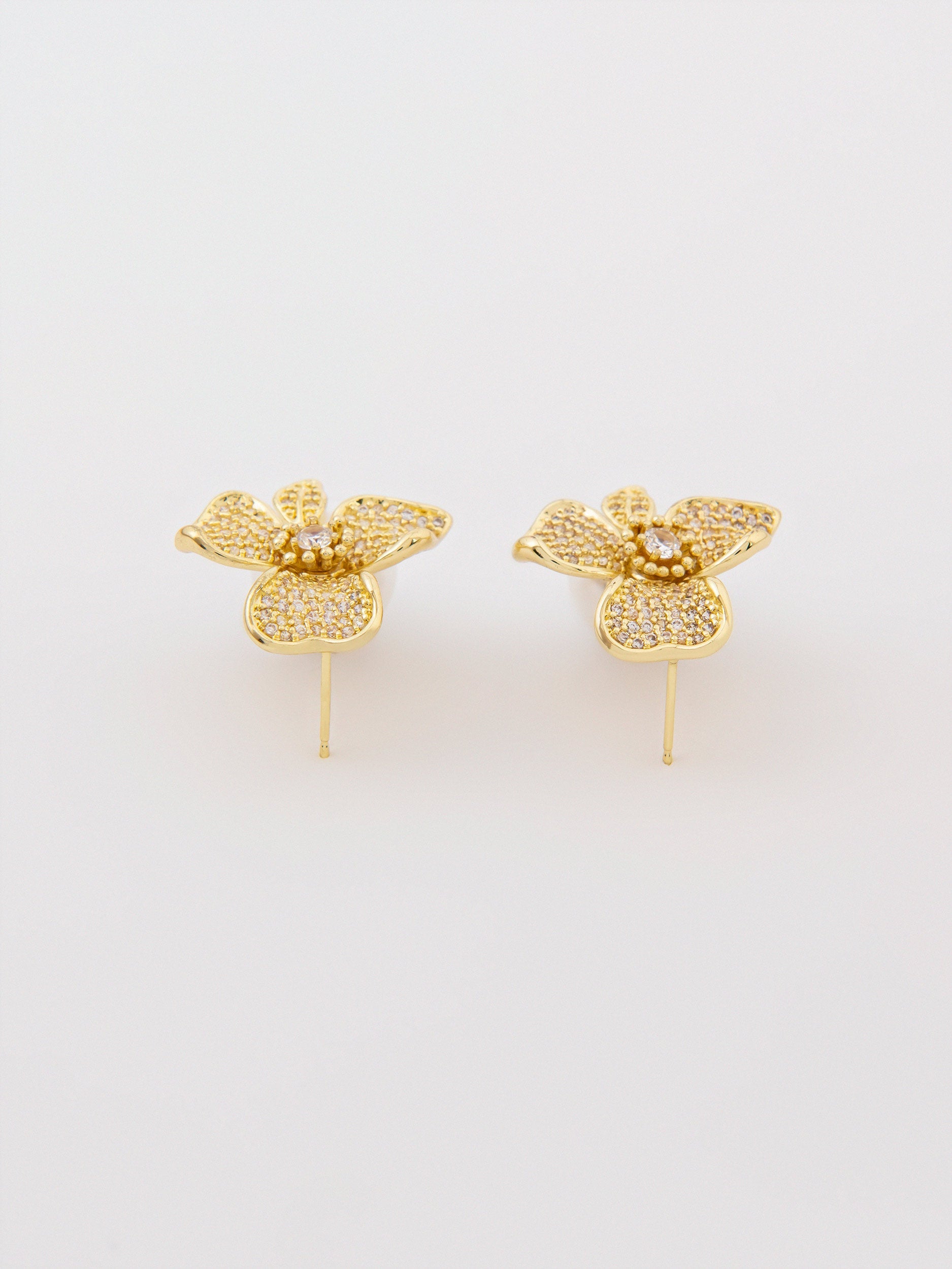 Floral Pearl Studs
