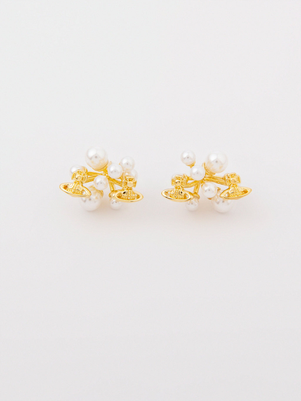 Pearl Studs