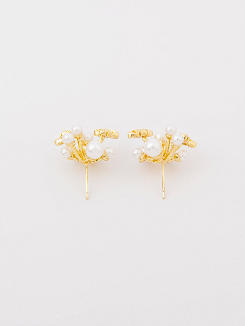 Pearl Studs