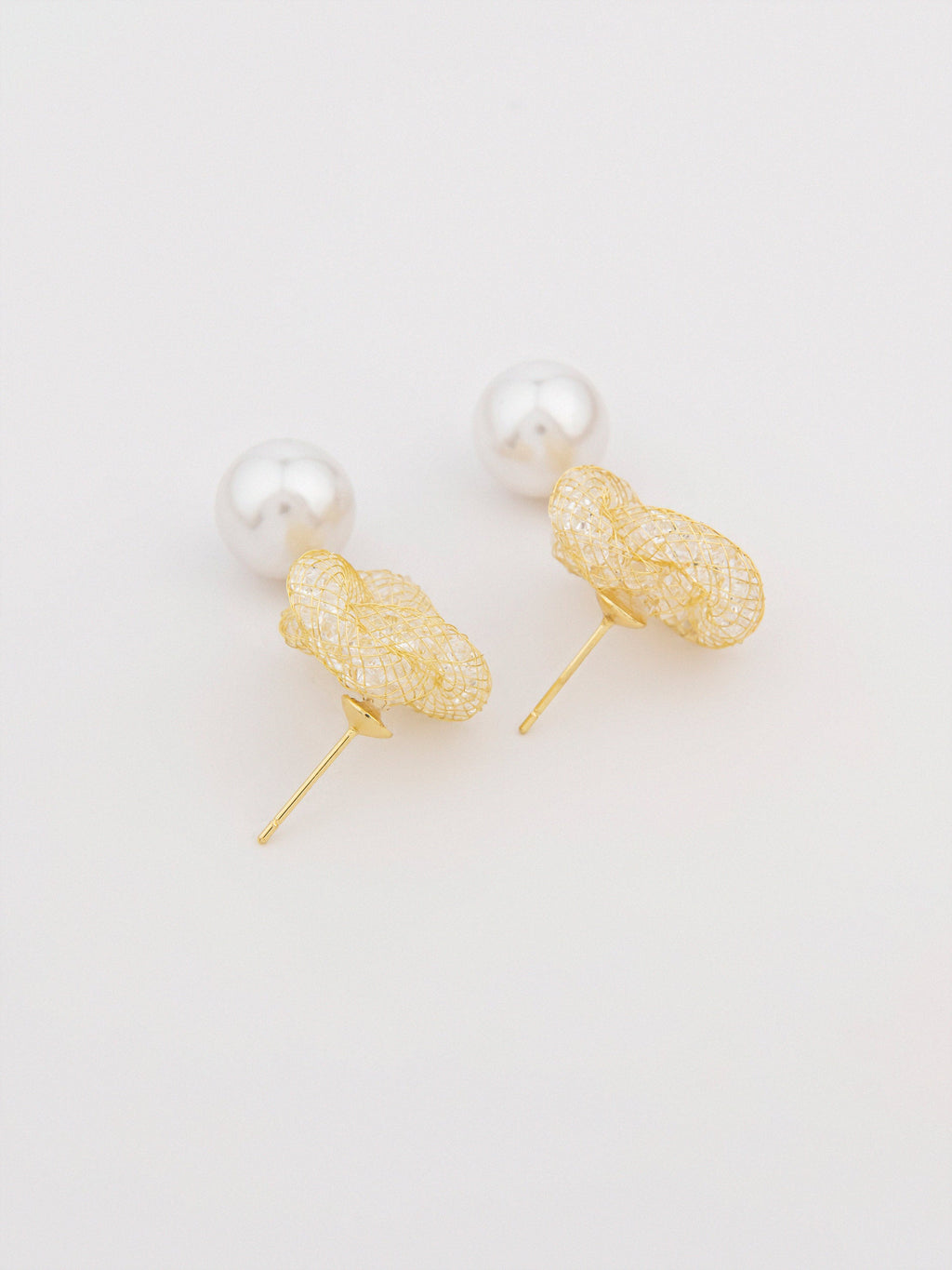 Knot Pearl Drops