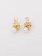 Knote Pearl Earrings