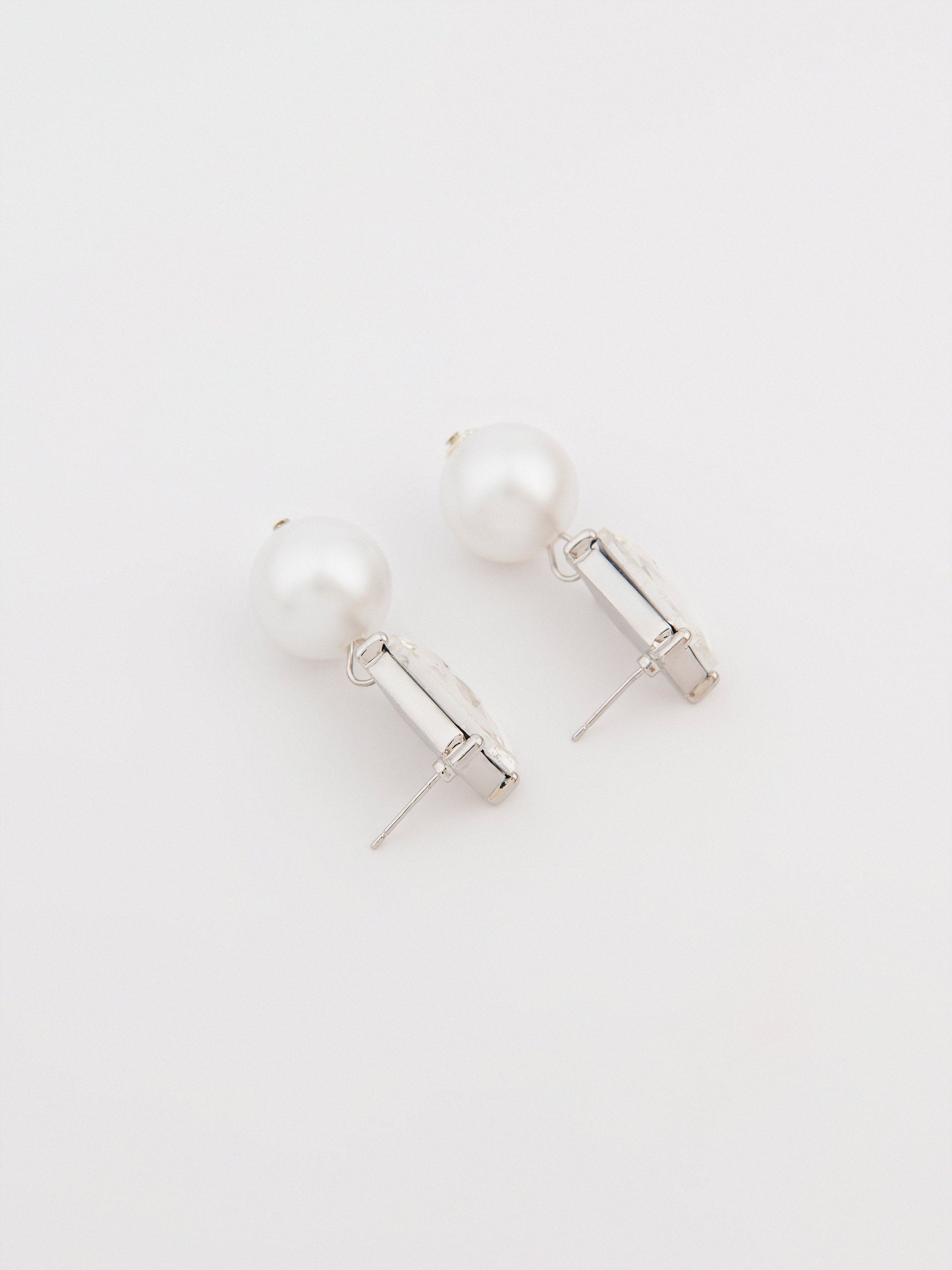 Pearl Drops