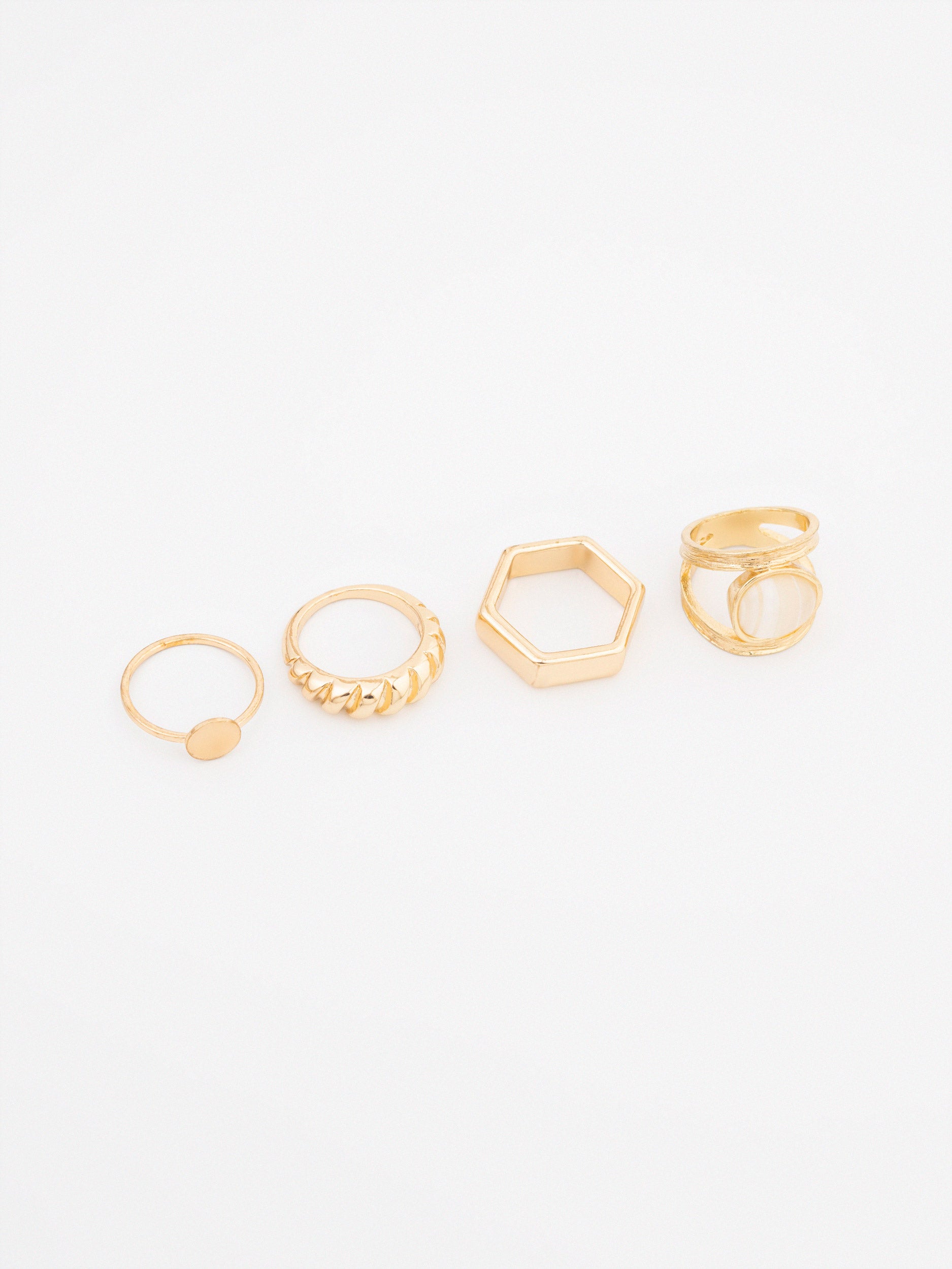 Delicated Ring Set