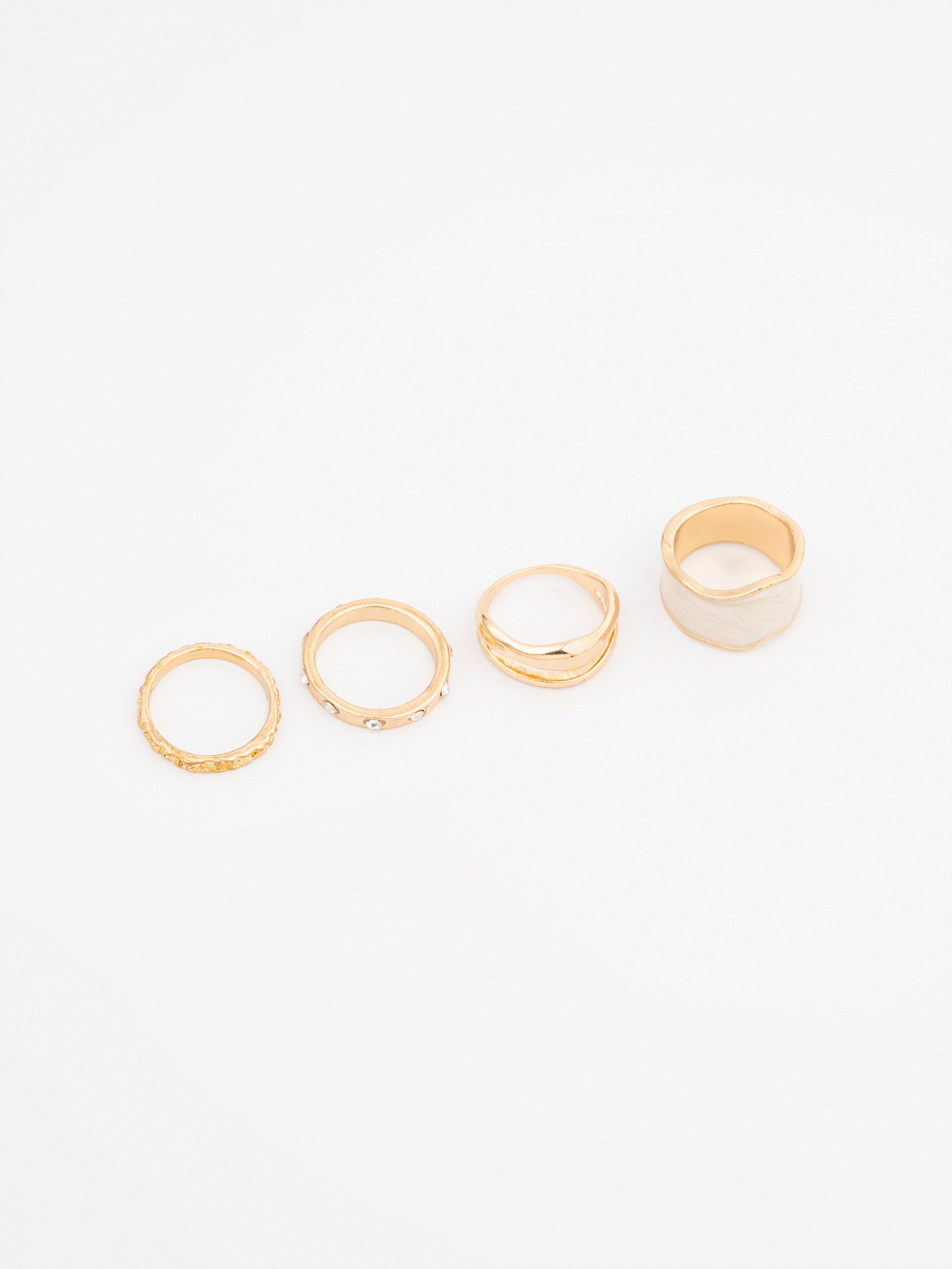 Glossy Ring Set