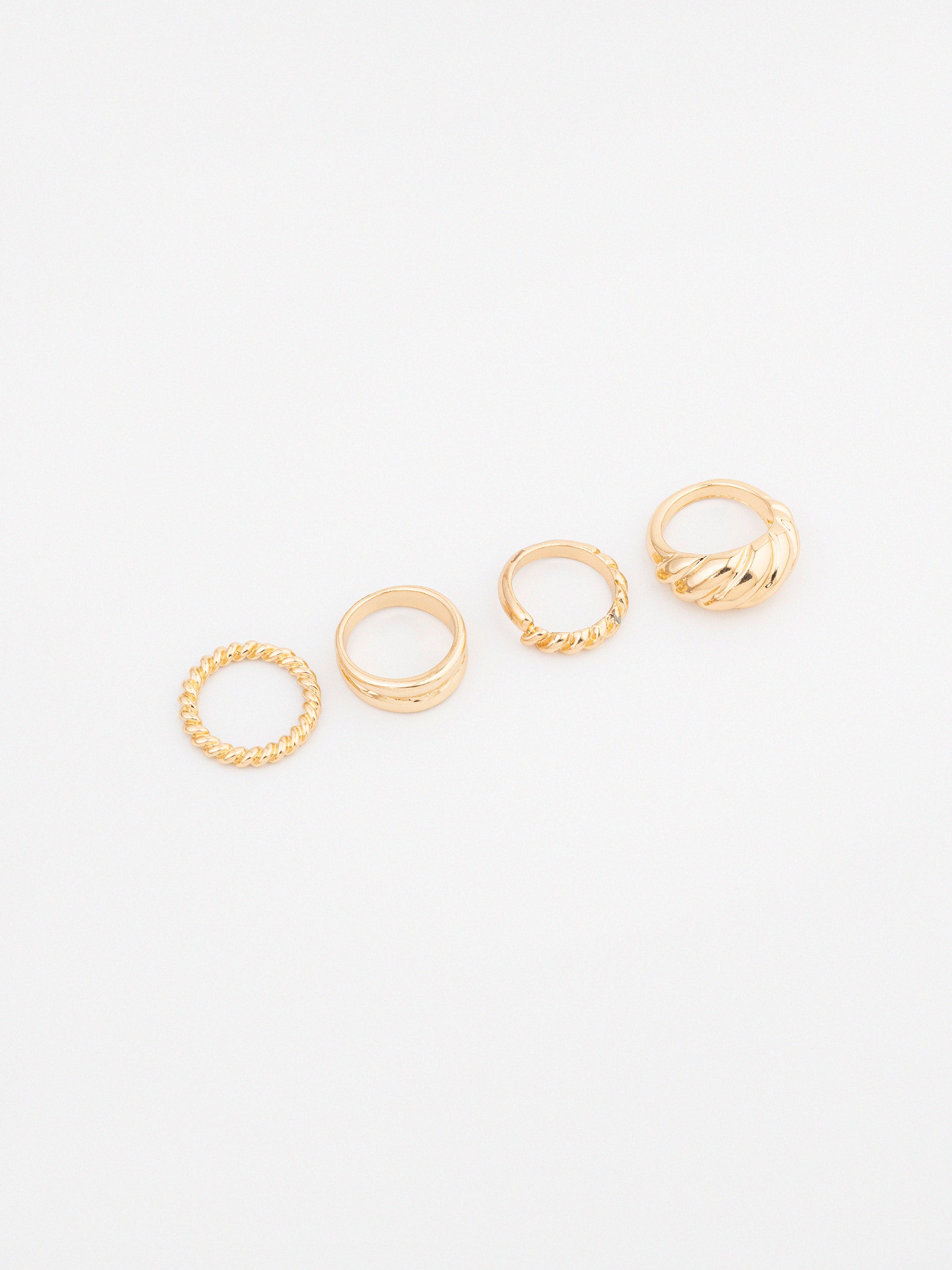 Twisted Ring Set