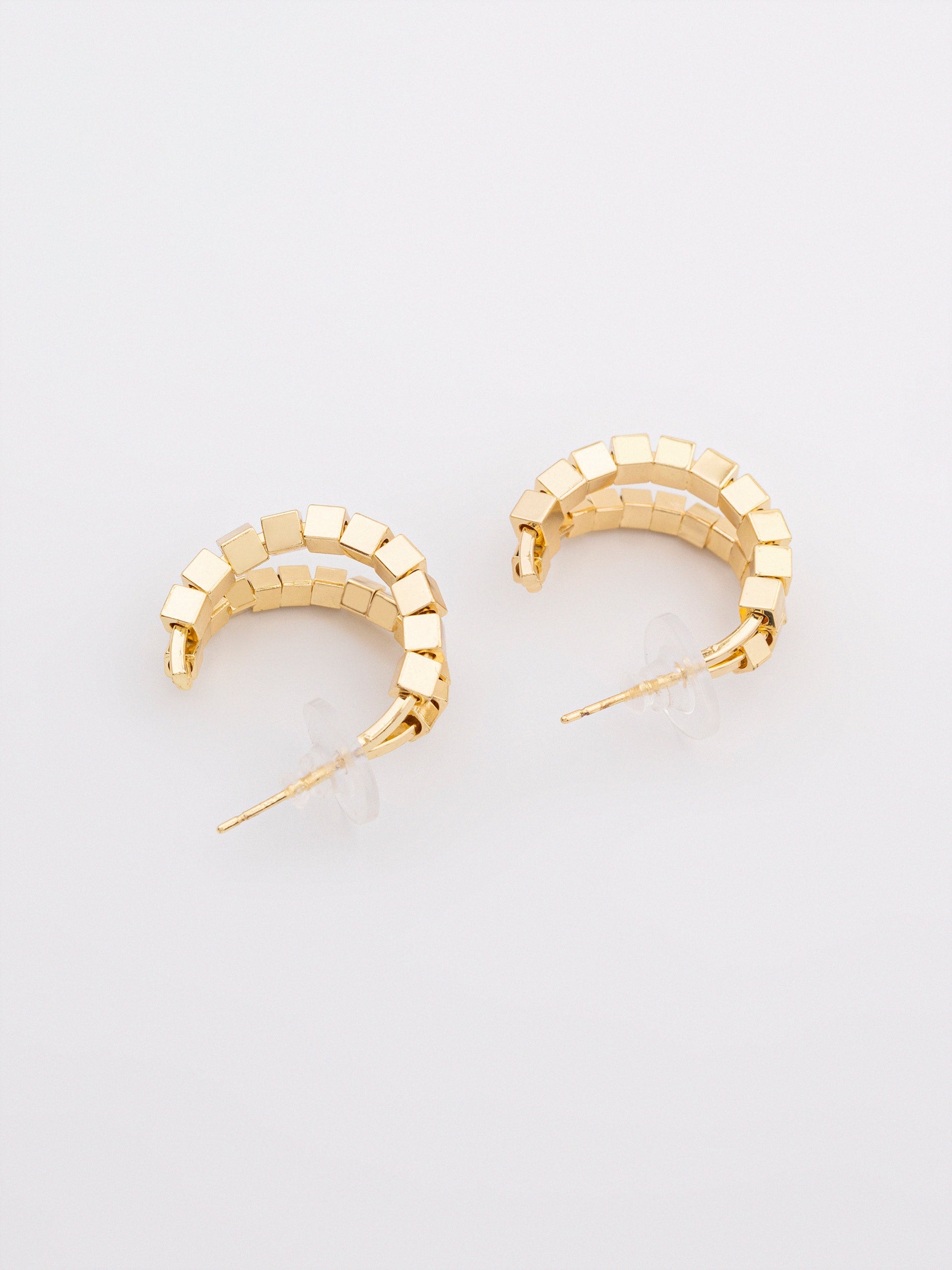 Curved Hoop Design