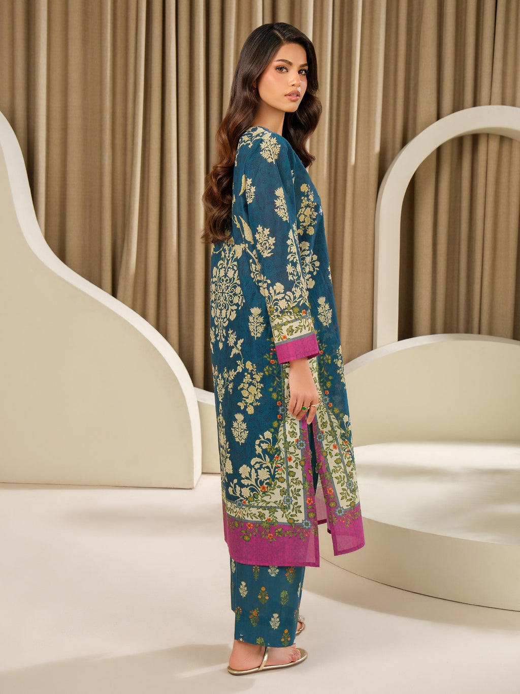 2 Piece Silk Suit-Embroidered (Unstitched)