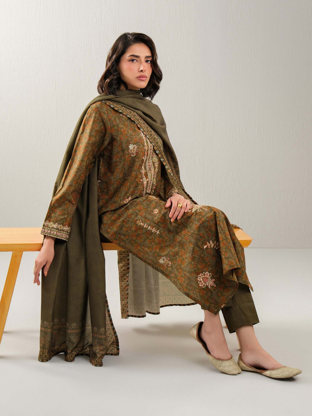 3 Piece Lawn Suit-Embroidered (Unstitched)