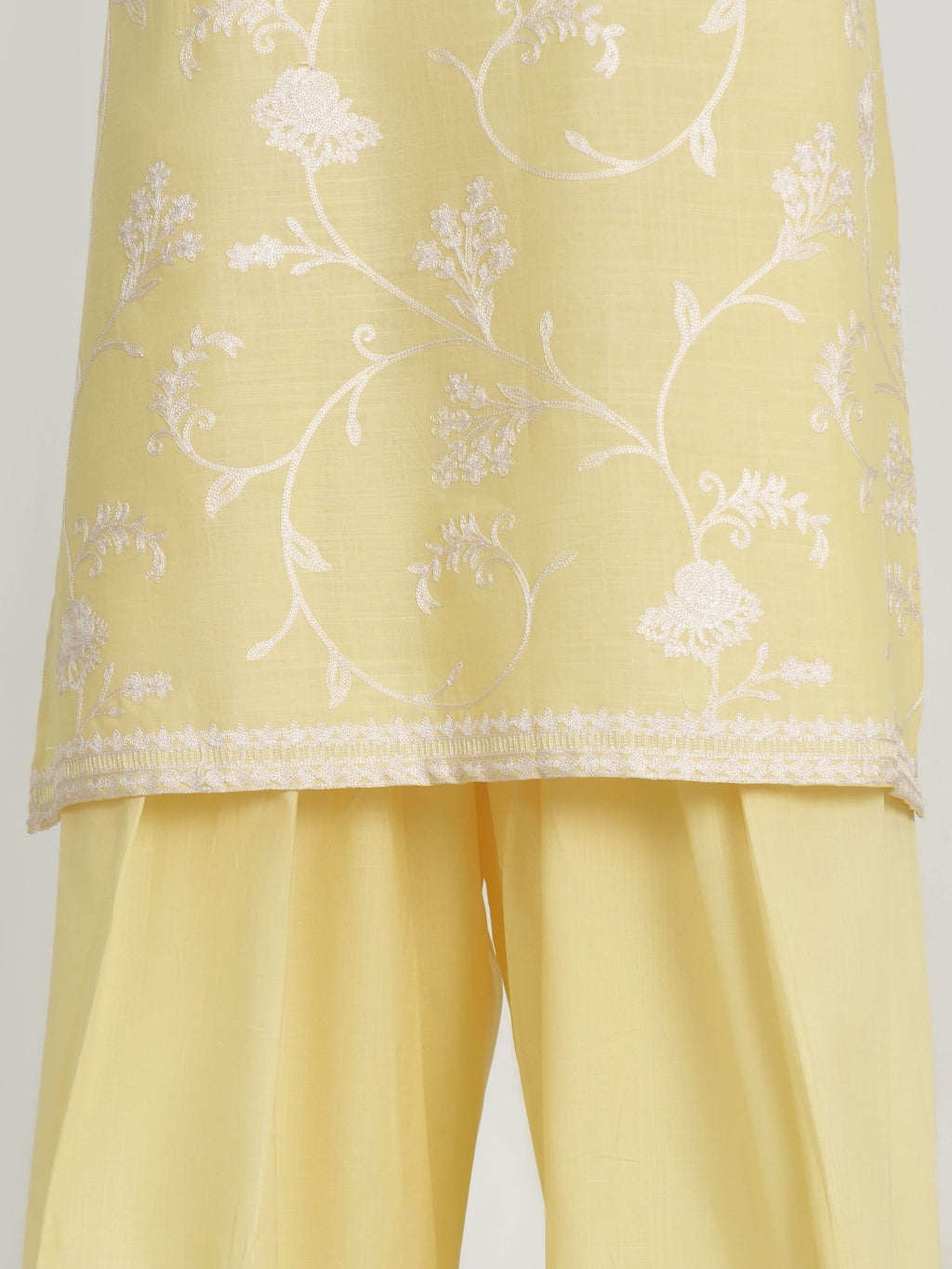 3 Piece Lawn Suit- Embroidered (Unstitched)