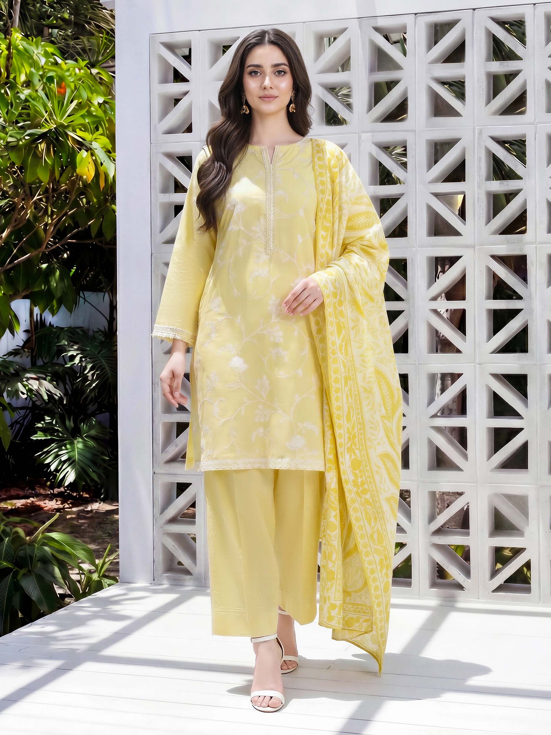 3 Piece Lawn Suit- Embroidered (Unstitched)