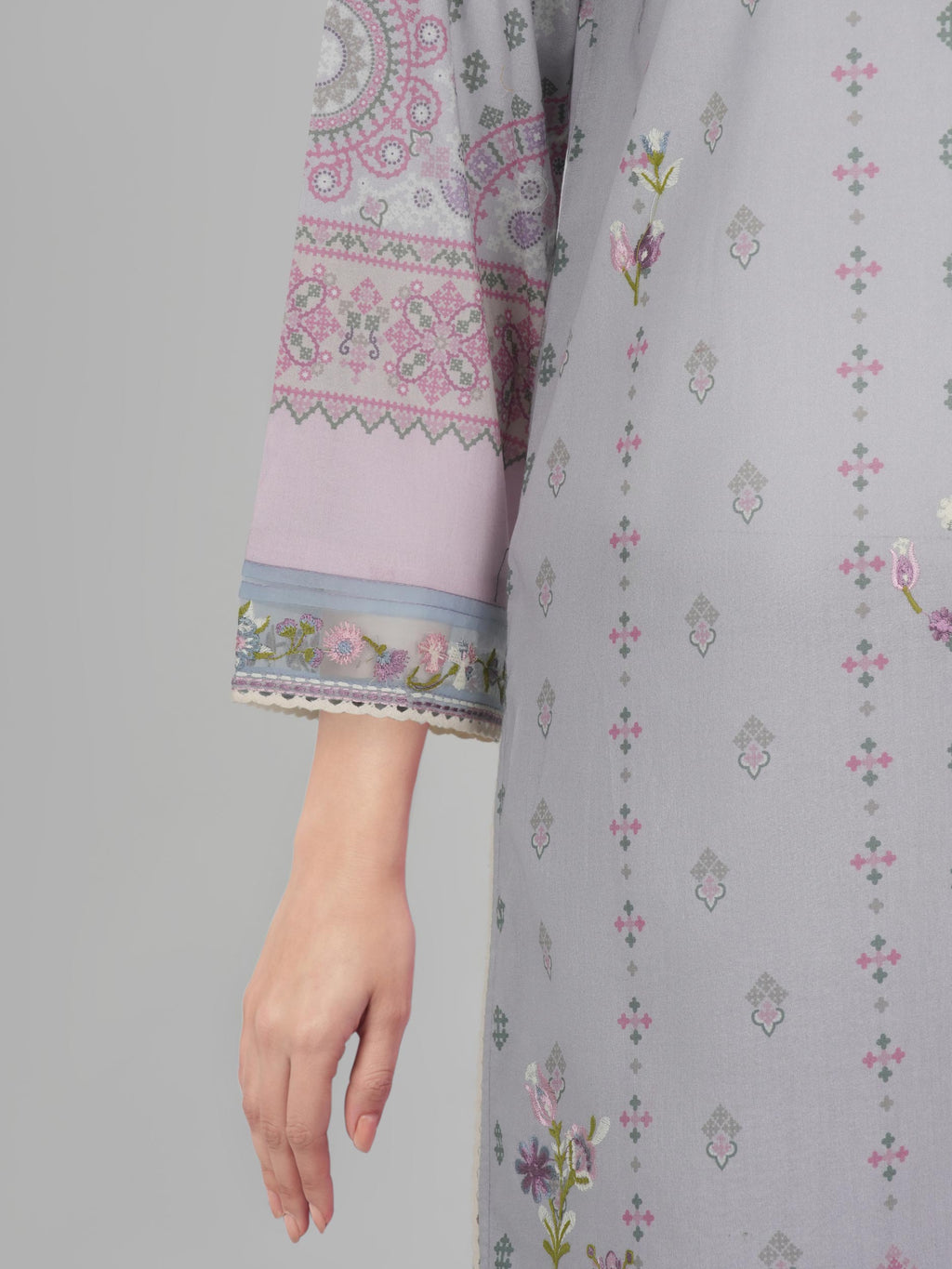 3 Piece Lawn Suit- Embroidered (Unstitched)