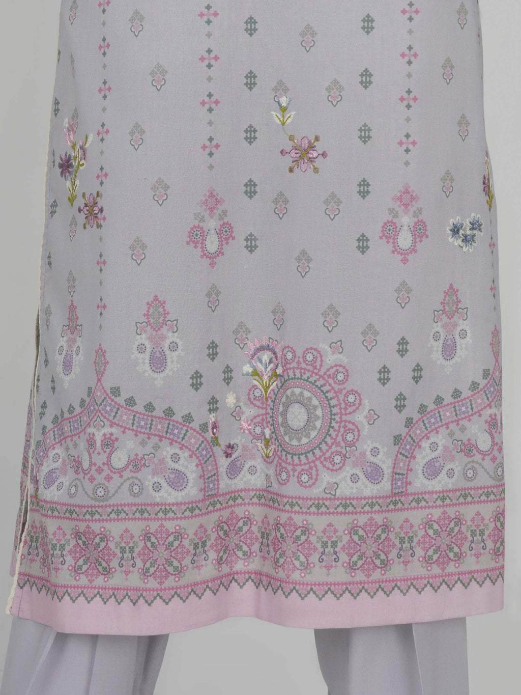 3 Piece Lawn Suit- Embroidered (Unstitched)