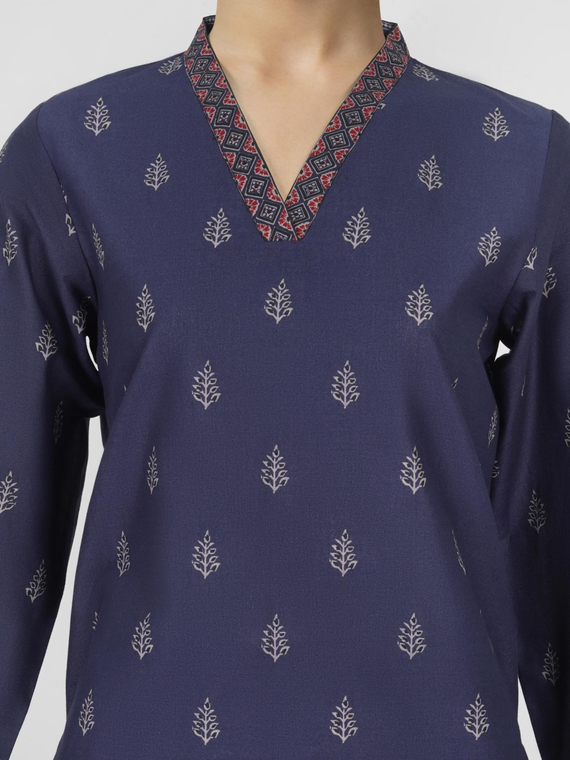 3 Piece Lawn Suit (Unstitched)