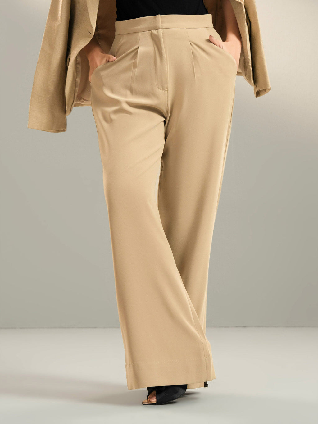 Sheen Grip Pants