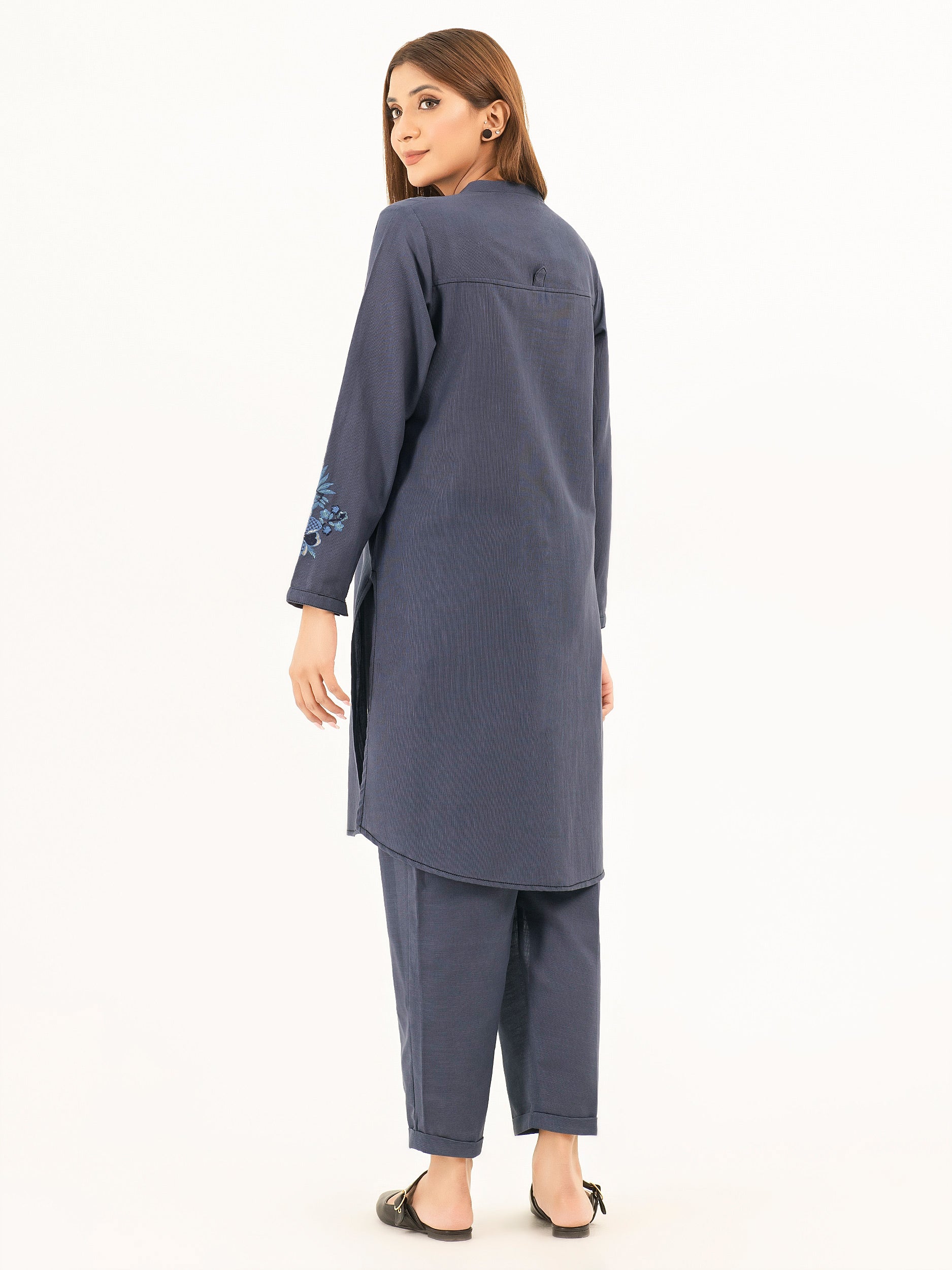 2 Piece Khaddar Suit-Embroidered (Pret)